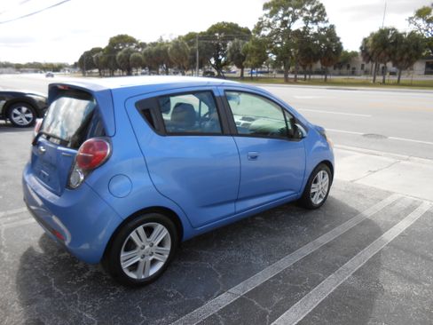 Used 2014 Chevrolet Spark LT image 6