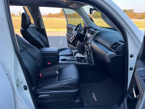 Used 2022 Toyota 4Runner TRD Sport image 14