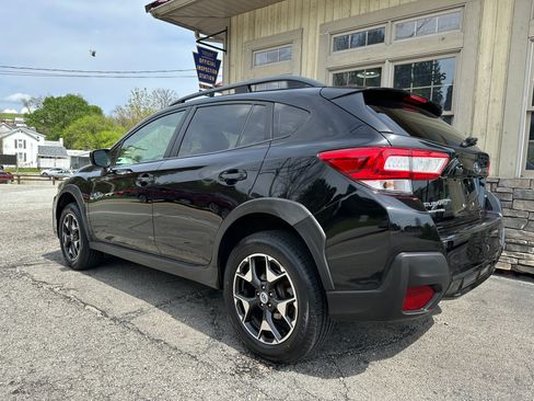 Used 2018 Subaru Crosstrek 2.0i Premium AWD/4WD image 3