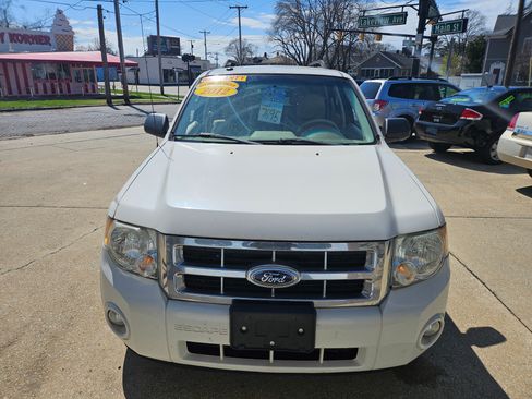 Used 2012 Ford Escape XLT image 1