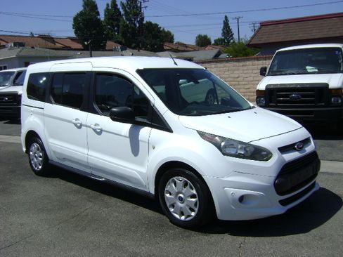 Used 2015 Ford Transit Connect XLT Long Wheel Base FWD image 3