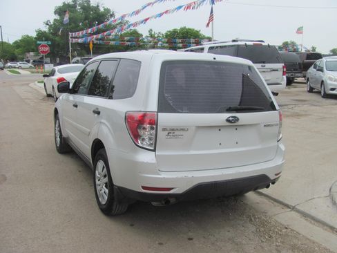 Used 2009 Subaru Forester 2.5X AWD/4WD image 3
