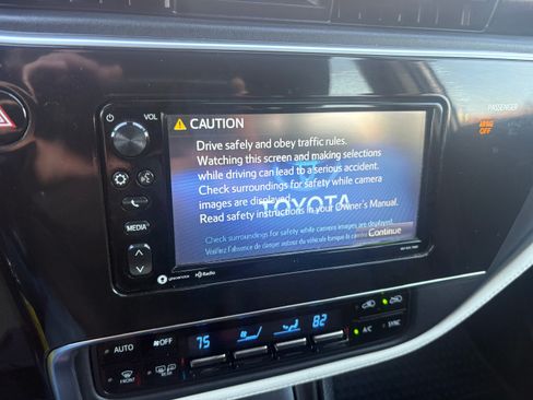 Used 2017 Toyota Corolla iM image 12