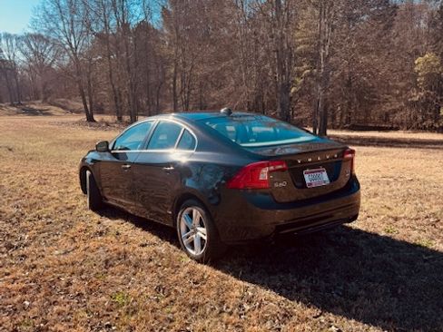Used 2015 Volvo S60 T5 Platinum image 3