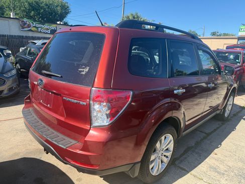 Used 2012 Subaru Forester 2.5X Premium AWD/4WD image 3