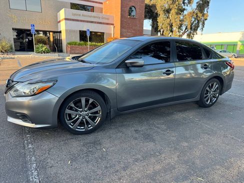 Used 2018 Nissan Altima 2.5 SR image 3