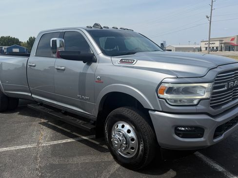 Used 2021 RAM 3500 4x4 Crew Cab Laramie DRW image 7