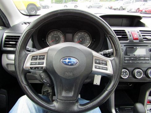 Used 2015 Subaru Forester 2.5i Premium AWD/4WD image 17