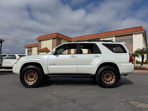 Used 2008 Toyota 4Runner Sport image 3