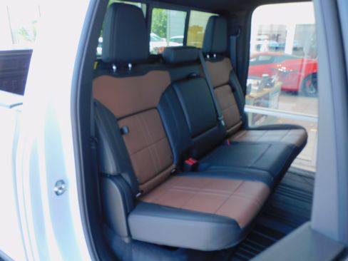 Used 2024 Chevrolet Silverado 3500 4x4 Crew Cab High Country image 25