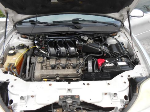 Used 2004 Mercury Sable LS Premium Sedan FWD image 15
