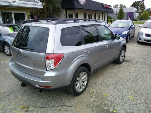 Used 2011 Subaru Forester 2.5X Premium image 4