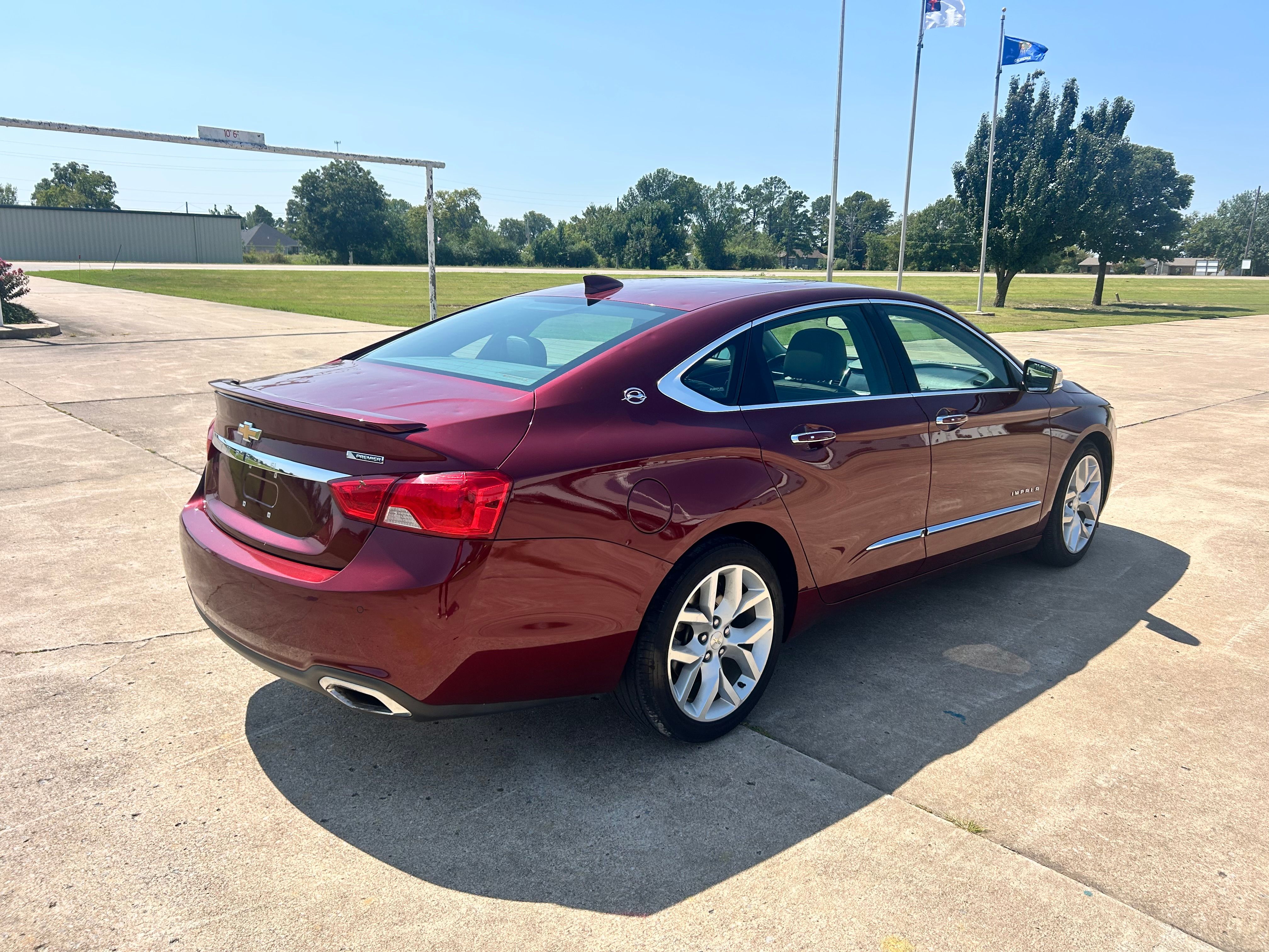 Used 2017 Chevrolet Impala Premier FWD image 5
