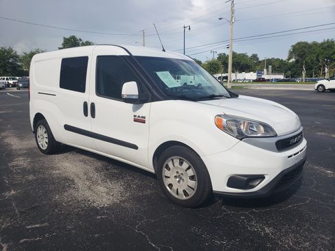 Used 2019 RAM ProMaster City Tradesman SLT image 9