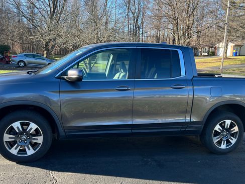 Used 2017 Honda Ridgeline RTL-T image 1