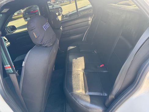Used 2010 Ford Crown Victoria Police Interceptor RWD image 21
