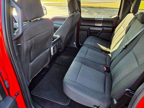Used 2019 Ford F150 XLT image 12