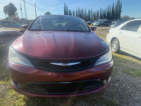 Used 2016 Chrysler 200 S image 2