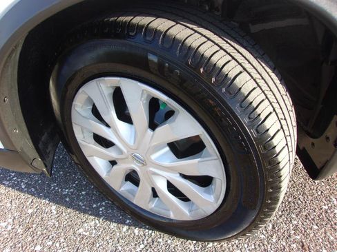 Used 2018 Nissan Rogue S image 30