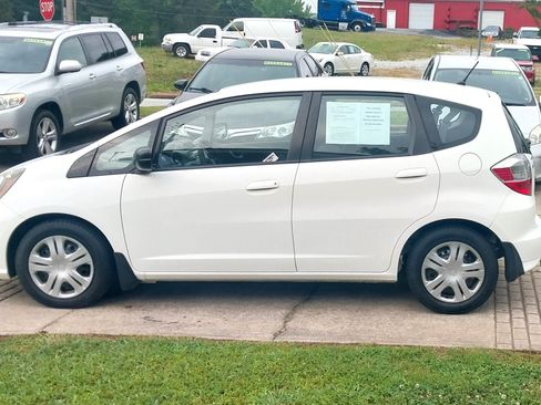 Used 2011 Honda Fit image 2