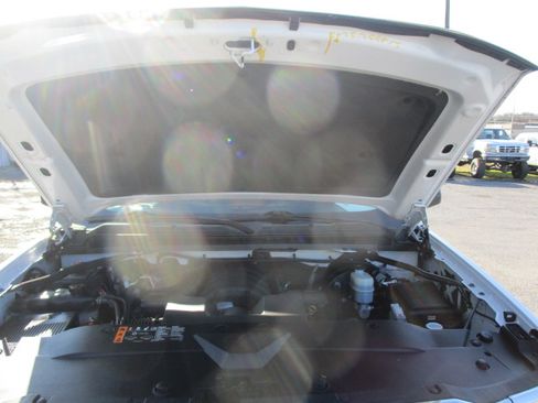 Used 2019 Chevrolet Silverado 1500 LD image 47