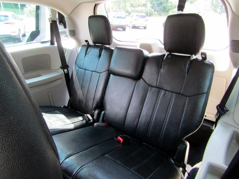 Used 2014 Dodge Grand Caravan American Value Package FWD image 20