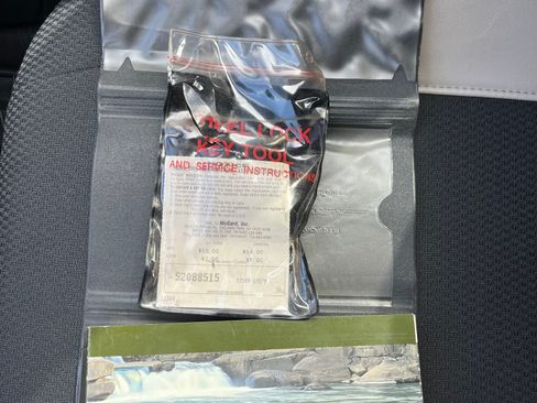 Used 2003 Jeep Liberty Sport image 17