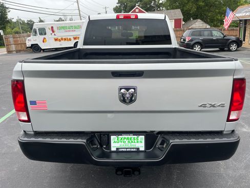 Used 2019 RAM 1500 4x4 Quad Cab Classic Tradesman image 13
