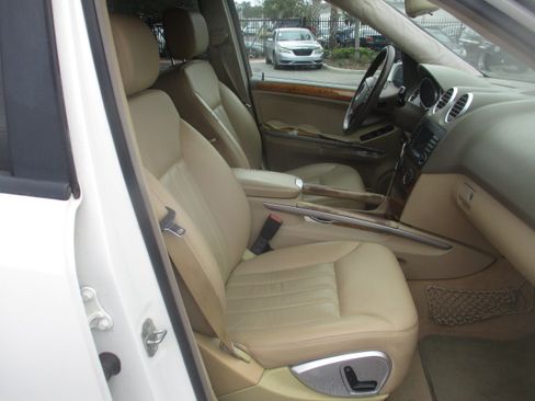 Used 2006 Mercedes-Benz ML 350 image 13