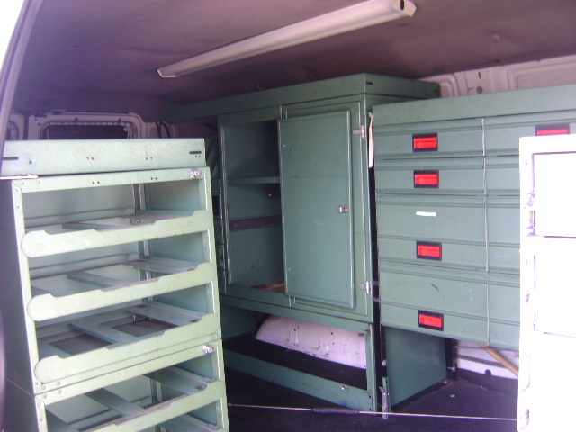 Used 2002 Ford E-350 and Econoline 350 Extended Super Duty RWD image 8