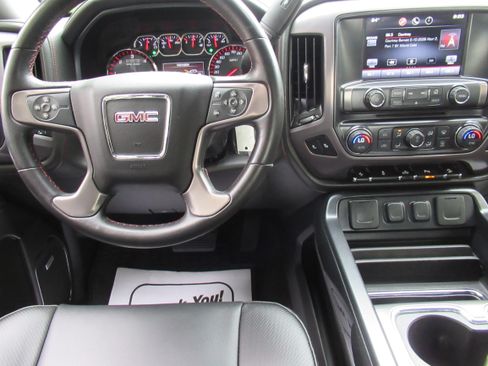 Used 2015 GMC Sierra 1500 4x4 Crew Cab SLT image 11