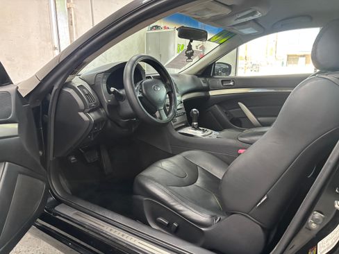 Used 2010 INFINITI G37 image 11