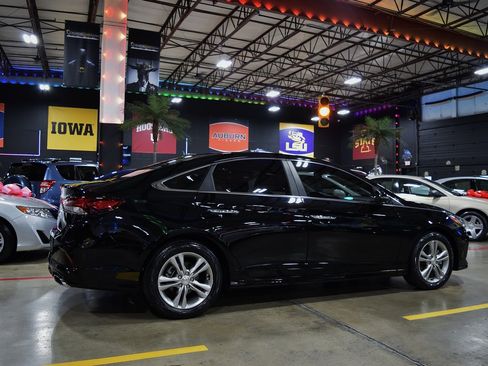 Used 2018 Hyundai Sonata FWD image 8
