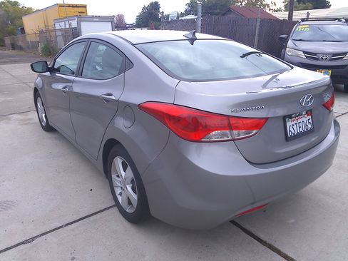 Used 2012 Hyundai Elantra GLS image 3