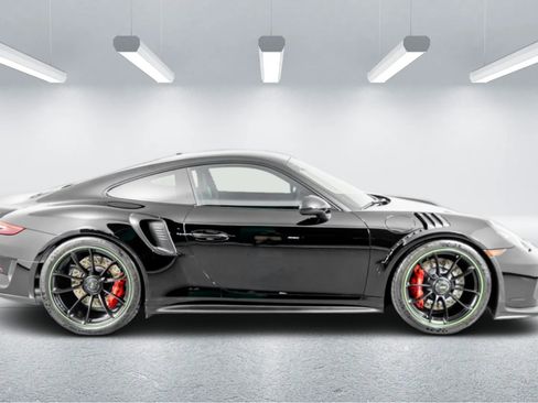 Used 2019 Porsche 911 GT3 RS image 2