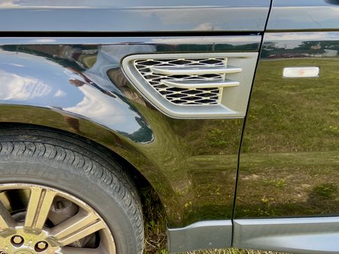 Used 2010 Land Rover Range Rover Sport Supercharged AWD/4WD image 51