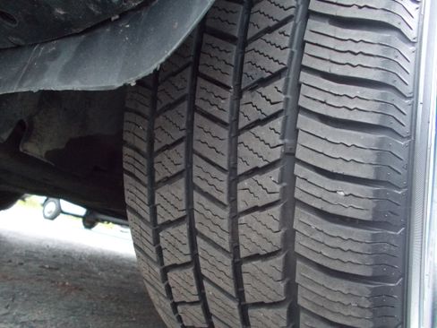 Used 2017 Ford Escape 4WD SE image 11