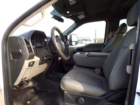Used 2019 Ford F250 XL image 7