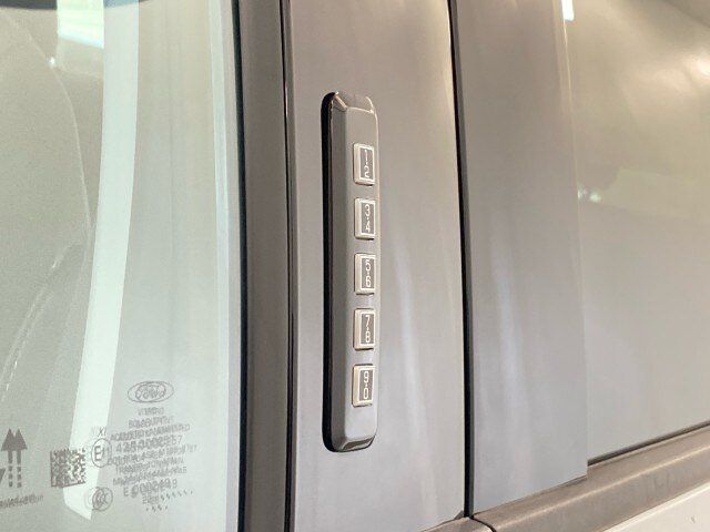 Certified 2022 Ford F150 XLT AWD/4WD image 14