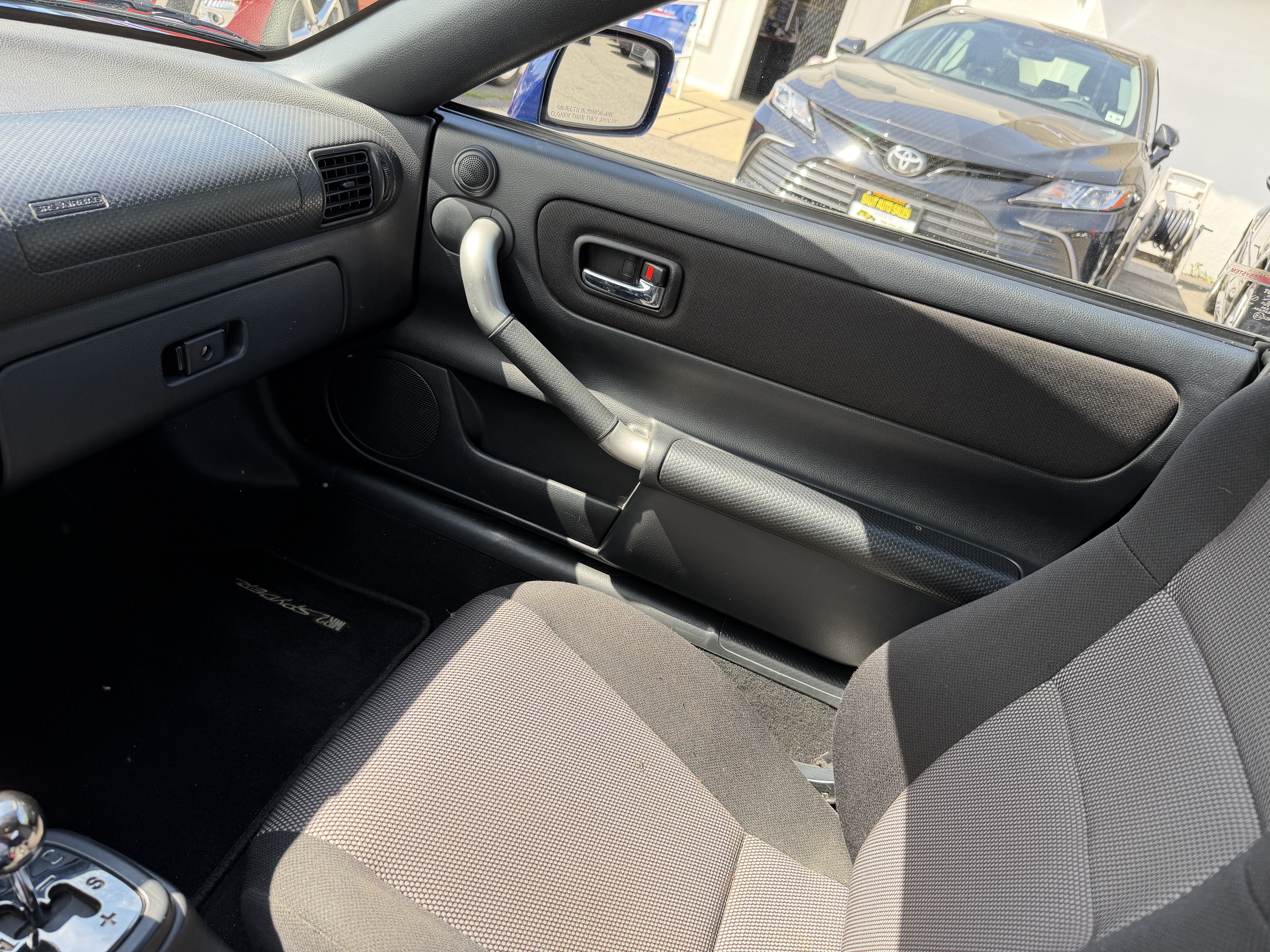 Used 2002 Toyota MR2 Spyder UNAVAIL RWD image 11