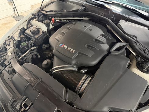 Used 2011 BMW M3 image 13