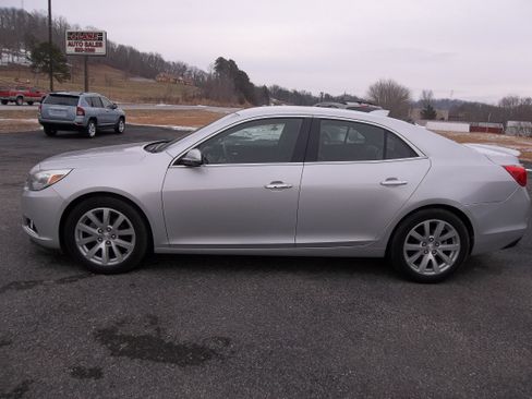 Used 2016 Chevrolet Malibu Limited LTZ image 2