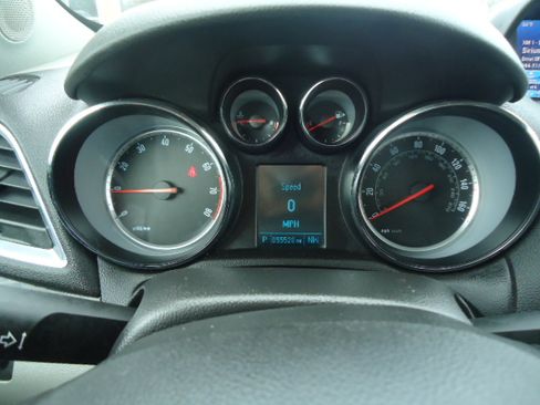 Used 2015 Buick Encore image 16