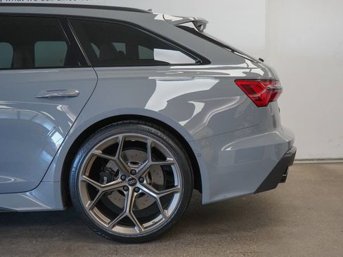 Used 2024 Audi RS 6 performance image 11