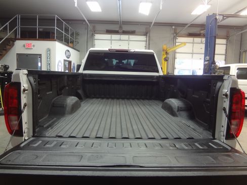 Used 2021 GMC Sierra 2500 SL image 5