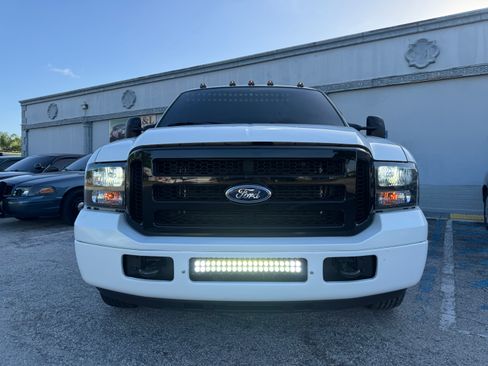 Used 2003 Ford F350 XL image 3