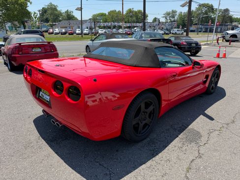 Used 1999 Chevrolet Corvette Convertible RWD image 30