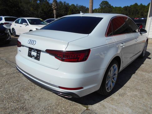 Used 2019 Audi A4 2.0T Premium image 5