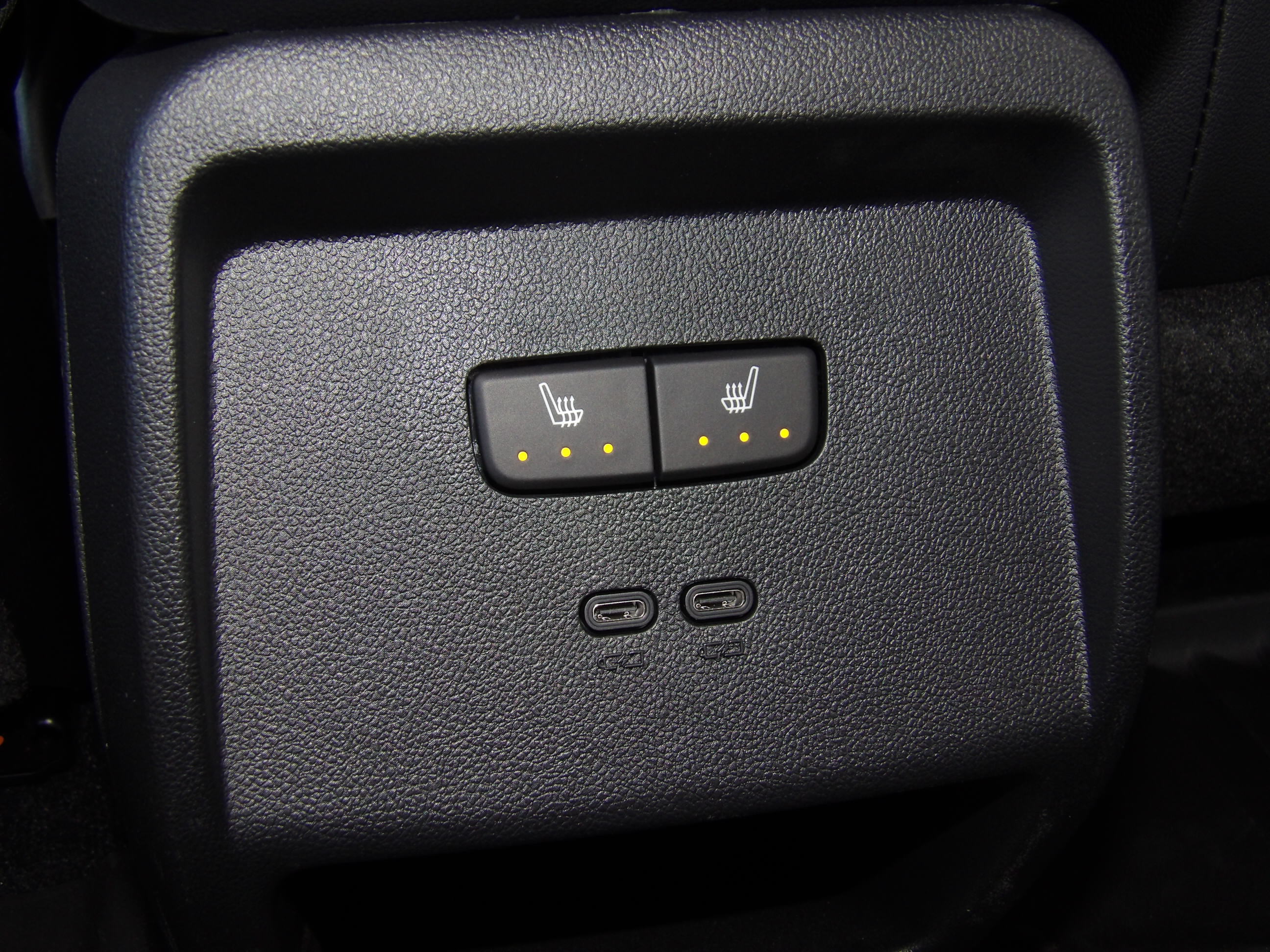 Used 2024 Chevrolet Equinox EV FWD LT w/ 3LT image 6