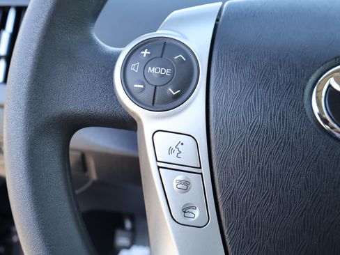 Used 2013 Toyota Prius image 26